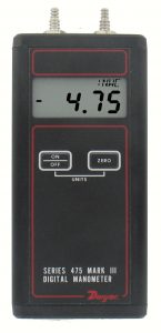 DWYER 475-FM MARK III Переносной цифровой манометр давления воздуха и газа